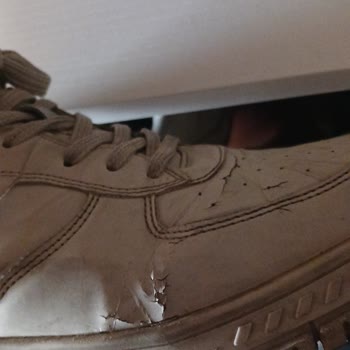 Deichmann Sprey Uygulaması Ayakkabımı Mahvetti