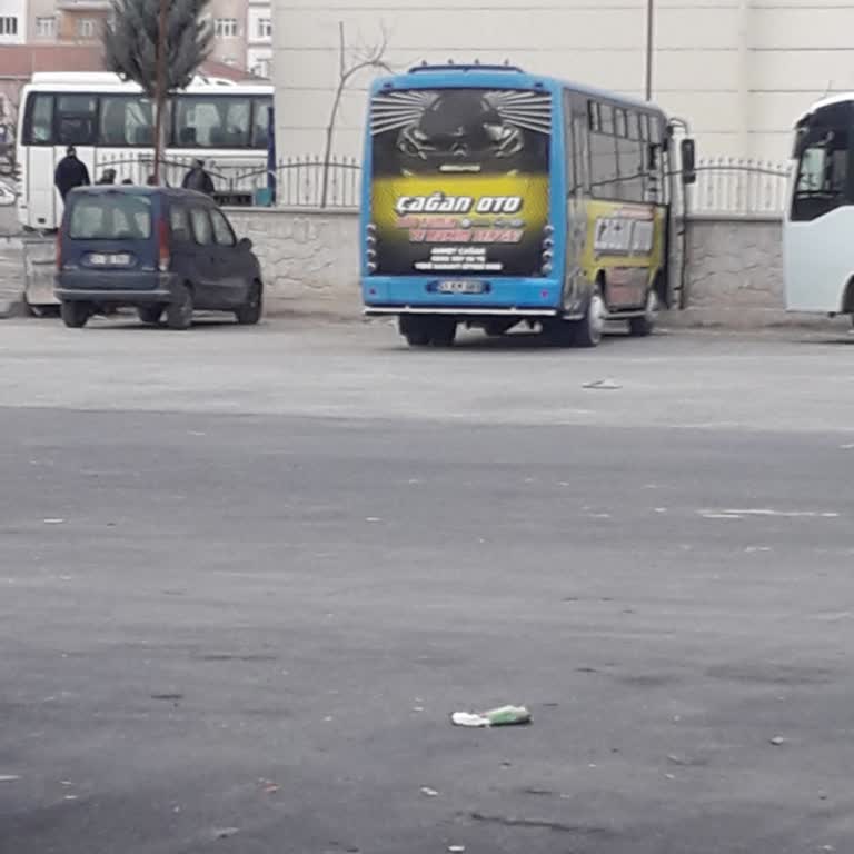 Aşırı Dolu Otobüste Tehlikeli Anlar