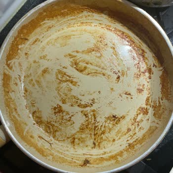 Emsan Tencere ve Tava Yapışma Sorunu