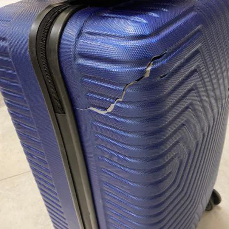 Star Batman Seyahat Yolculuğunda Mağduriyet Ve Bavul Hasarı