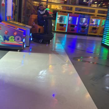 Dino Lino Oyun Parkı'nda Nakit Ödeme Ve Temizlik Sorunları