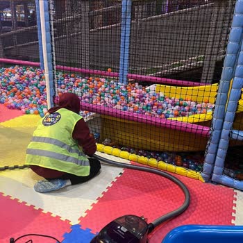 Dino Lino Oyun Parkı'nda Nakit Ödeme Ve Temizlik Sorunları