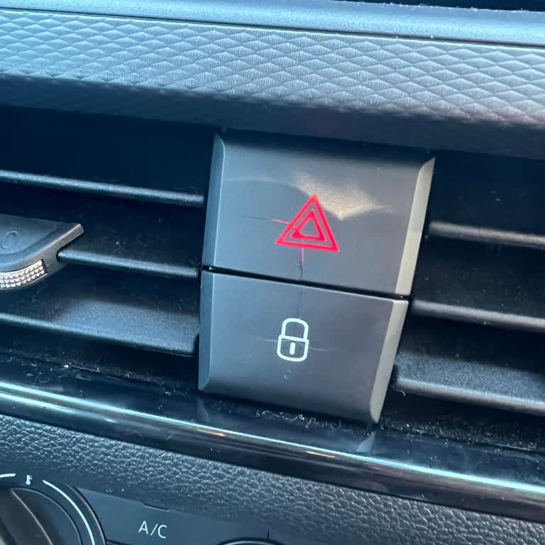 Sıfır Araçta Garanti Sorunu Ve Çatlayan Parçalar