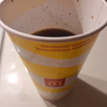 McDonald's Siparişimde Hijyen Skandalı: İçecekte Şok Edici Kirlilik