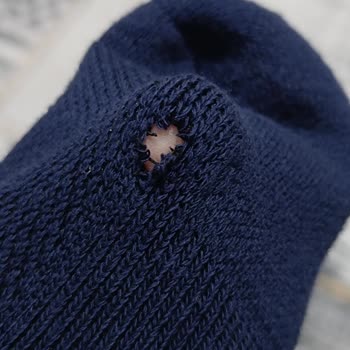Güvenlik Alarmı Nedeniyle Hasar Gören Çoraplar