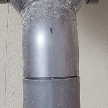 Dyson Cinetic Big Ball Absolute 2 Does Not Stop Releasing Dust Even After Service