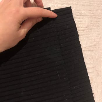 Zara'dan Hayal Kırıklığı: Eşitsiz Pantolon Paçaları