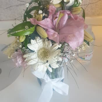 Solmuş Ve Farklı Gelen Çiçekler İçin İade Talebi