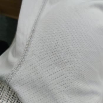 DeFacto'dan Kusurlu Ve Kirli Ürün Teslimatı