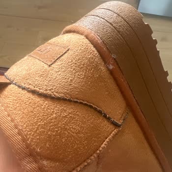 Instagram'dan Aldığım Ugg'lar Hayal Kırıklığı Yarattı