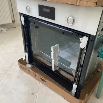 Bosch Fırın Camı Kırık Geldi, Sorumluluk Alınmıyor