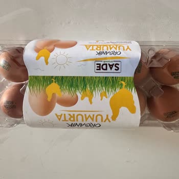 Bursa Onur Market'ten Gelen Bayat Yumurtalar Ve Açıklama Bekleyen Müşteri