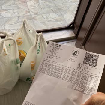 Plastik Poşet İsrafı Ve Yanıltıcı Faturalandırma