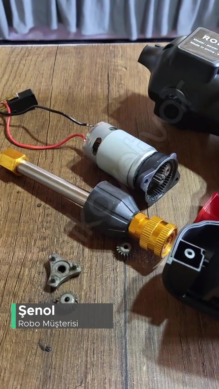 Robo  Yedek Parça Sorunu! videonun kapak resmi