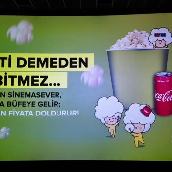 Sinema Salonunda Mavi Işık Sorunu Film Keyfini Kaçırıyor