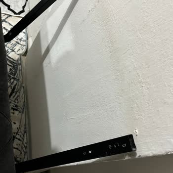 AVM'den Alınan Masa Takımı Sorunları Çözülmüyor