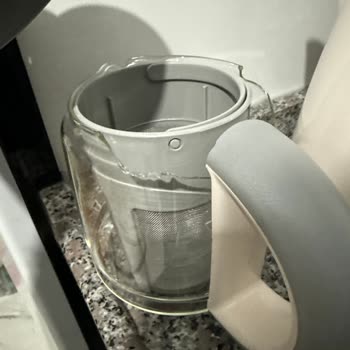 Homend Royaltea Çaycı Camı İlk Kullanımda Parçalandı