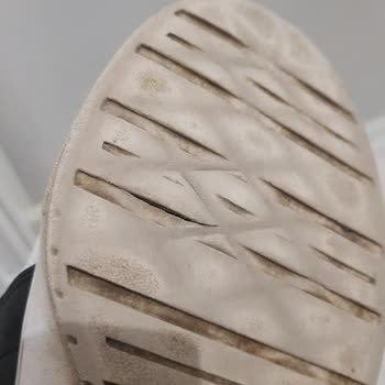 FLO Ve Puma'dan Beklenmedik Hayal Kırıklığı: Kalitesiz Ürün Ve Yetersiz Müşteri Hizmeti