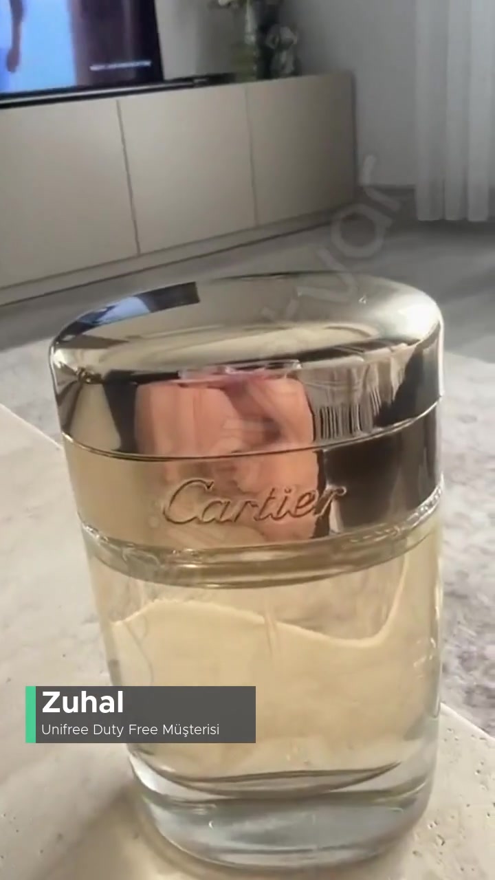 Unifree Duty Free Parfüm Akıyor! videonun kapak resmi