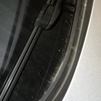 BMW 520D Ön Cam Parçasının Kalitesizliği