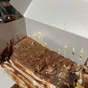 Euphoria Chocolate & Coffee Verdiğim Siparişin İçinden Kıl Çıktı