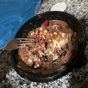 Euphoria Chocolate & Coffee Verdiğim Siparişin İçinden Kıl Çıktı