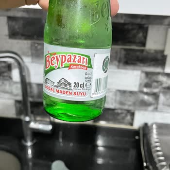 Güvenilir Markadan Beklenmedik Tehlike: Soda Şişesinde Cam Parçası