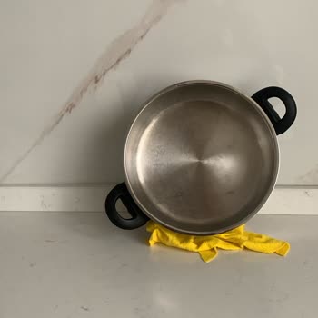 Çelik Tencere Setinde Hızlı Kararma Ve İlgisiz Müşteri Hizmeti