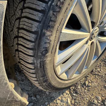 Sürekli Patlayan Lastikler Ve İlgisiz Bayi