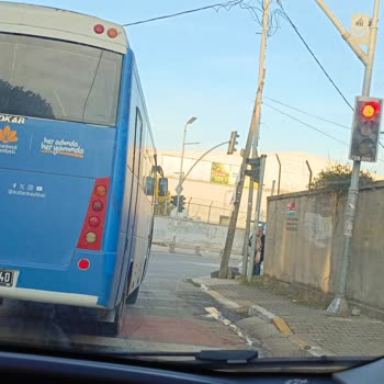 Trafik Kurallarını İhlal Eden Resmi Araç