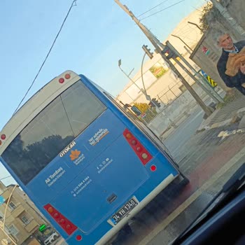 Trafik Kurallarını İhlal Eden Resmi Araç