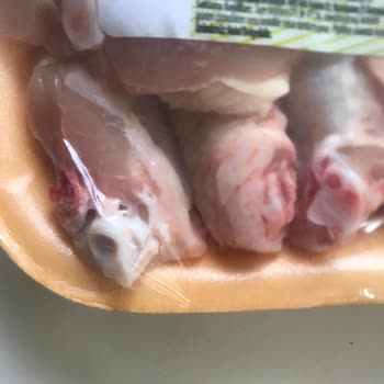 Bozuk Tavuk Ve İlgisiz Hizmet Mağduriyeti