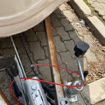 Karavanhane Paslanan Karavan Ve İlgisiz Müşteri Hizmetleri