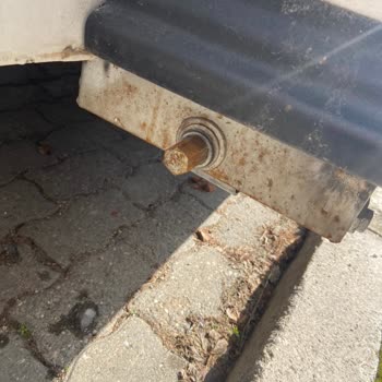 Karavanhane Paslanan Karavan Ve İlgisiz Müşteri Hizmetleri