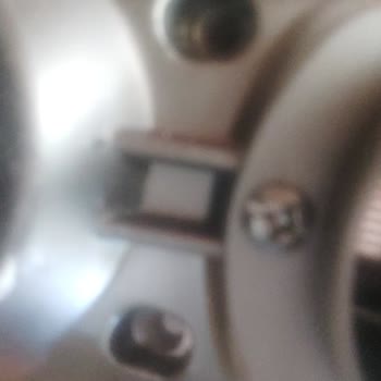 HP Omen Oyuncu Koltuğu Vida Problemi Ve Yetersiz Destek