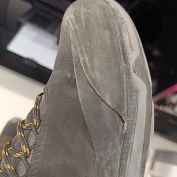 Su Geçirmez Denilen Ayakkabının Hayal Kırıklığı