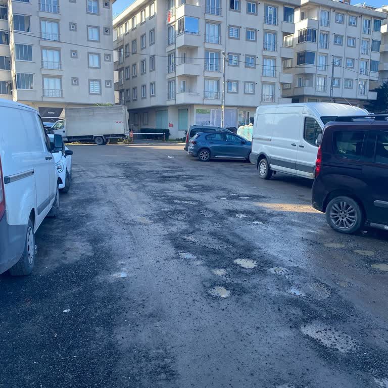 Sancaktepe Belediyesi Çamur Ve Tozla Mücadele: Asfalt Yol İhtiyacı