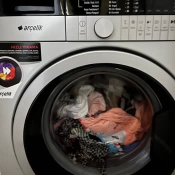 Arçelik Servisi Çözüm Üretmiyor, Çamaşırlar Makinede Kaldı
