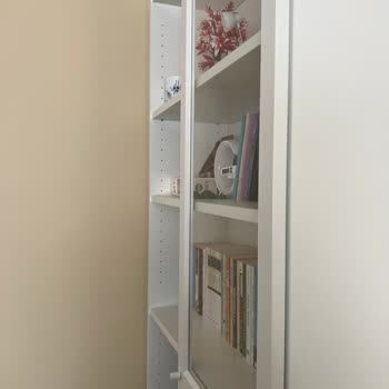 IKEA'dan Alınan Hasarlı Kitaplık Ve Yetersiz Müşteri Hizmetleri