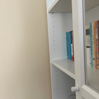 IKEA'dan Alınan Hasarlı Kitaplık Ve Yetersiz Müşteri Hizmetleri