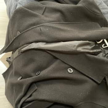 Koton'dan Alınan Kabanın Hızla Tüylendiği Şikayeti