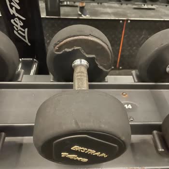 Macfit Bakırköy Migros: Ekipmanların Yenilenmesi Gerekiyor