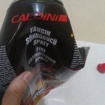 Patlayan Yangın Söndürme Spreyi İle Tehlikeli Anlar
