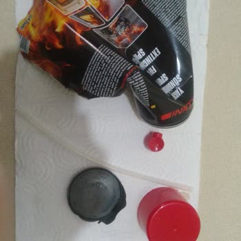 Patlayan Yangın Söndürme Spreyi İle Tehlikeli Anlar