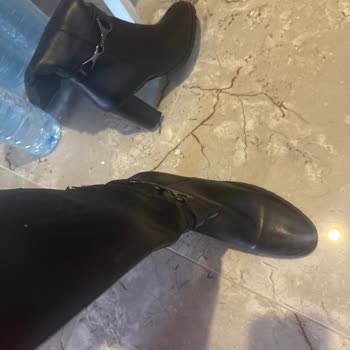 Gerçek Deri Çizmeler Pul Pul Dökülüyor!