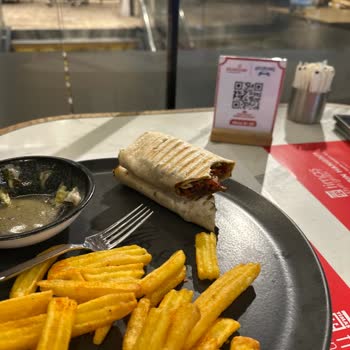 Özlüce Restoranda Garip İkram ve Saygısız Davranış