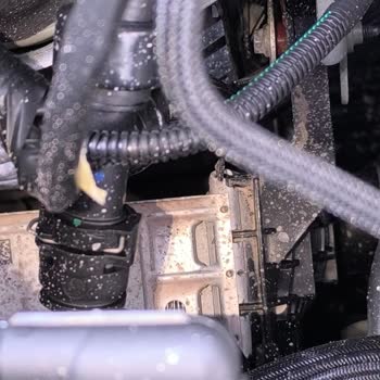 Sıfır Araçta Beklenmedik Sorun: Çamur Ve Lekelerle Karşılaştım