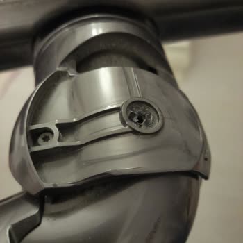 Dyson V15: Beklenmeyen Dayanıklılık Sorunları