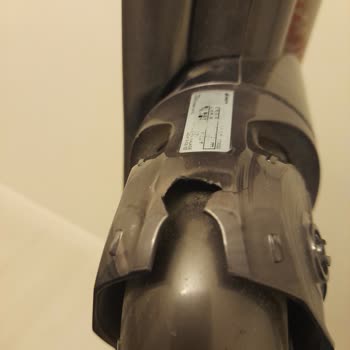 Dyson V15: Beklenmeyen Dayanıklılık Sorunları