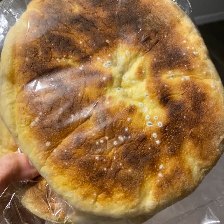 Küflü Bazlama İle Sağlık Tehdidi